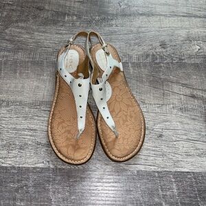 BOC Born Concept T Strap Sandals